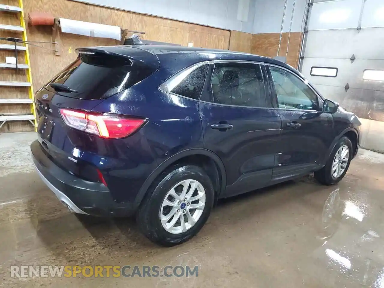 3 Photograph of a damaged car 1FMCU9G66MUA18951 FORD ESCAPE 2021
