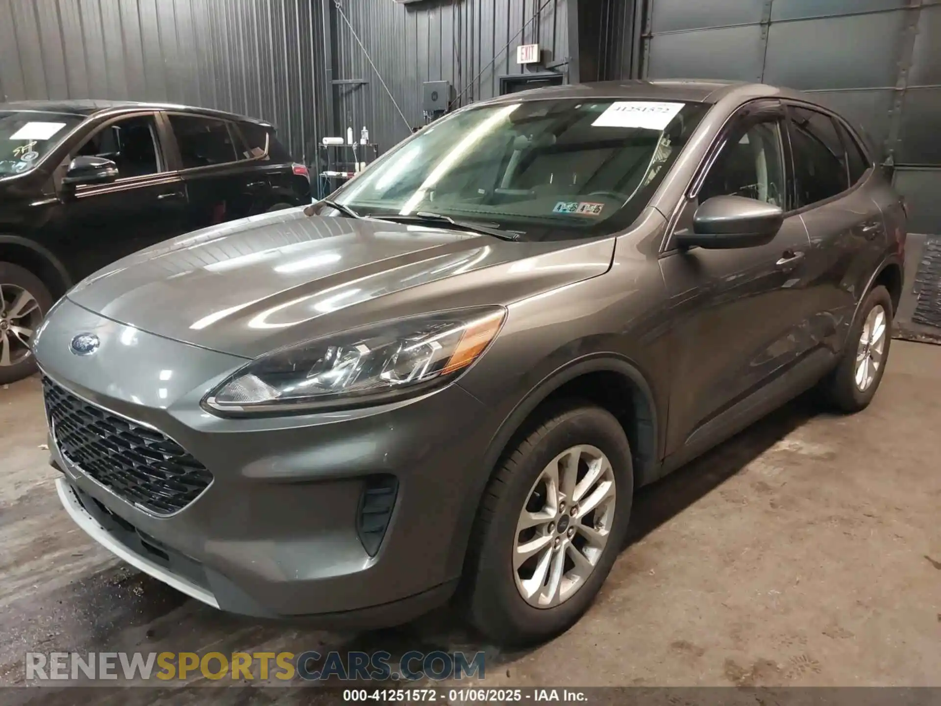 2 Photograph of a damaged car 1FMCU9G67MUA22801 FORD ESCAPE 2021