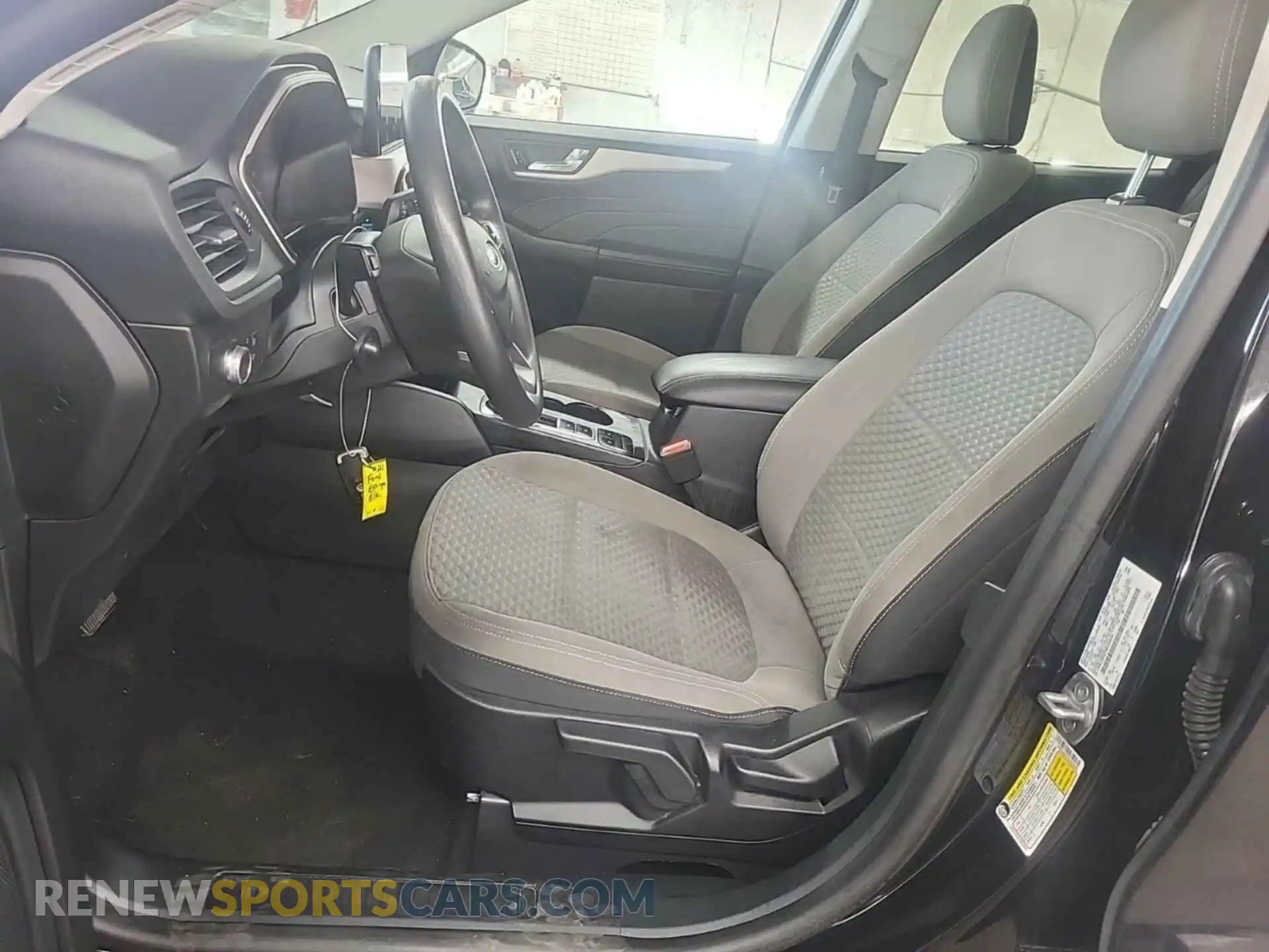 1 Photograph of a damaged car 1FMCU9G67MUA42658 FORD ESCAPE 2021