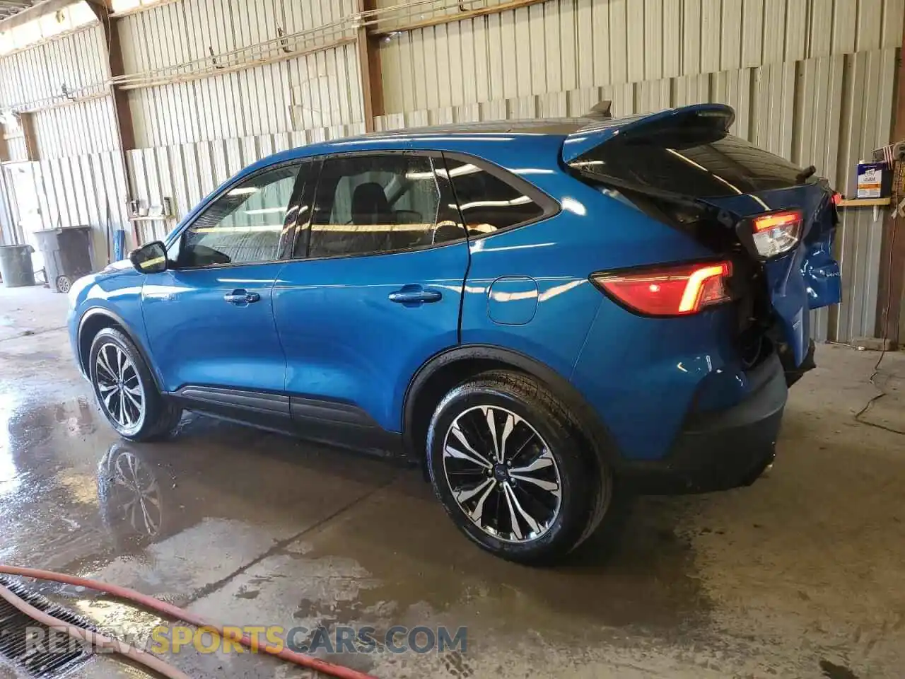 2 Photograph of a damaged car 1FMCU9G68MUA35105 FORD ESCAPE 2021