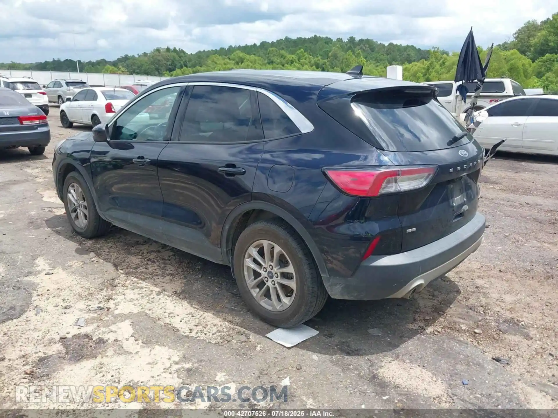 3 Photograph of a damaged car 1FMCU9G68MUA83817 FORD ESCAPE 2021