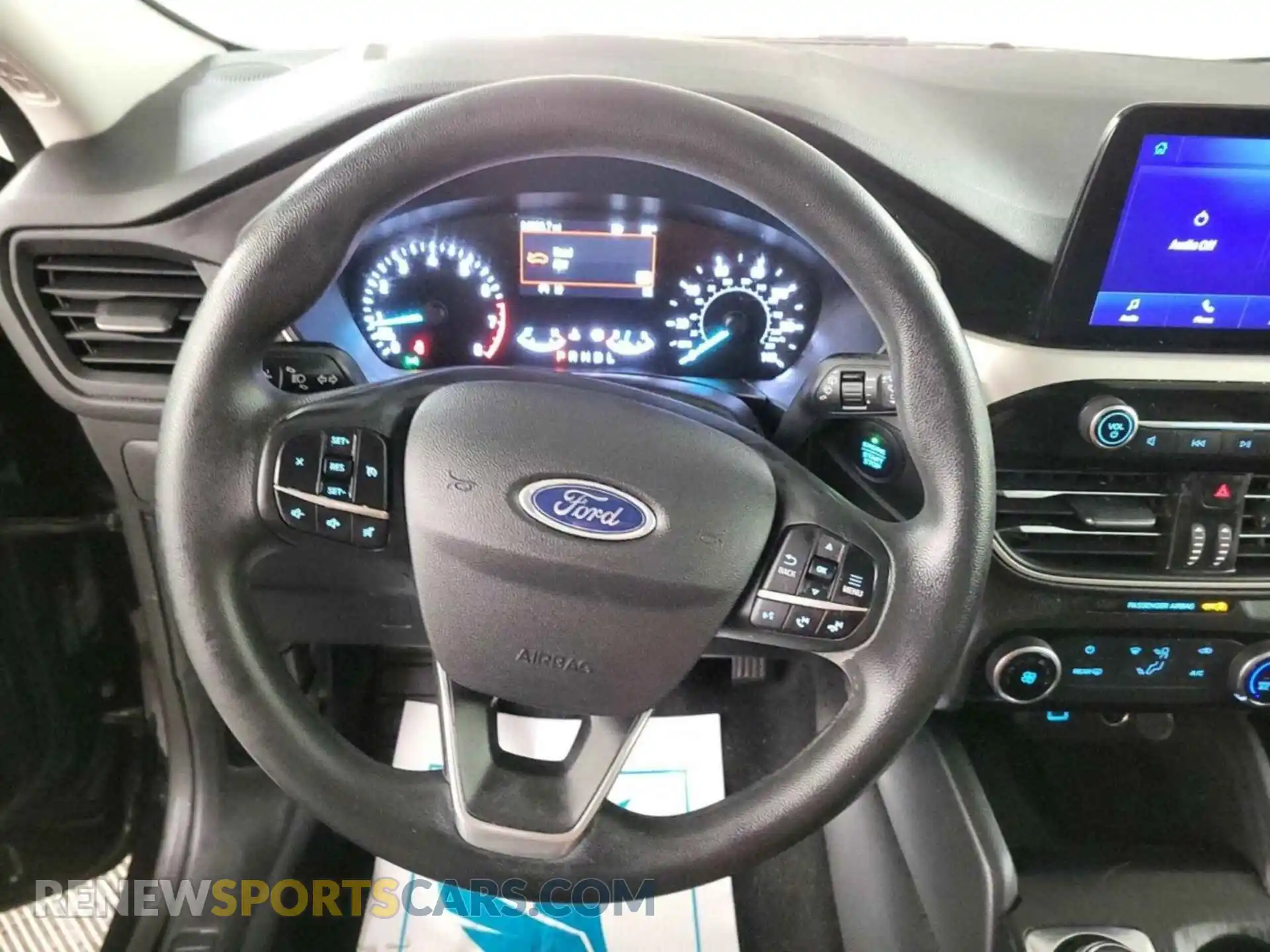 3 fotografías del automóvil dañado 1FMCU9G68MUA90881 FORD ESCAPE 2021