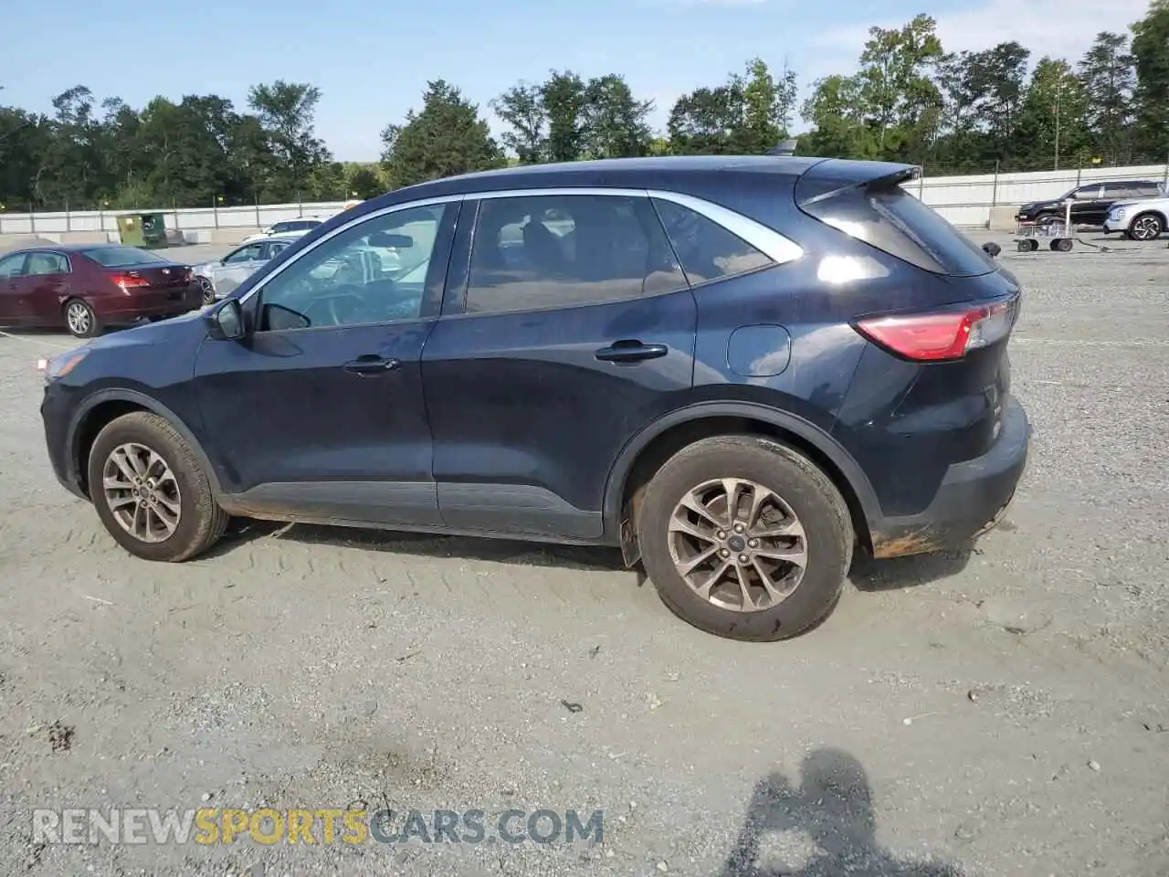 2 fotografías del automóvil dañado 1FMCU9G68MUA96146 FORD ESCAPE 2021