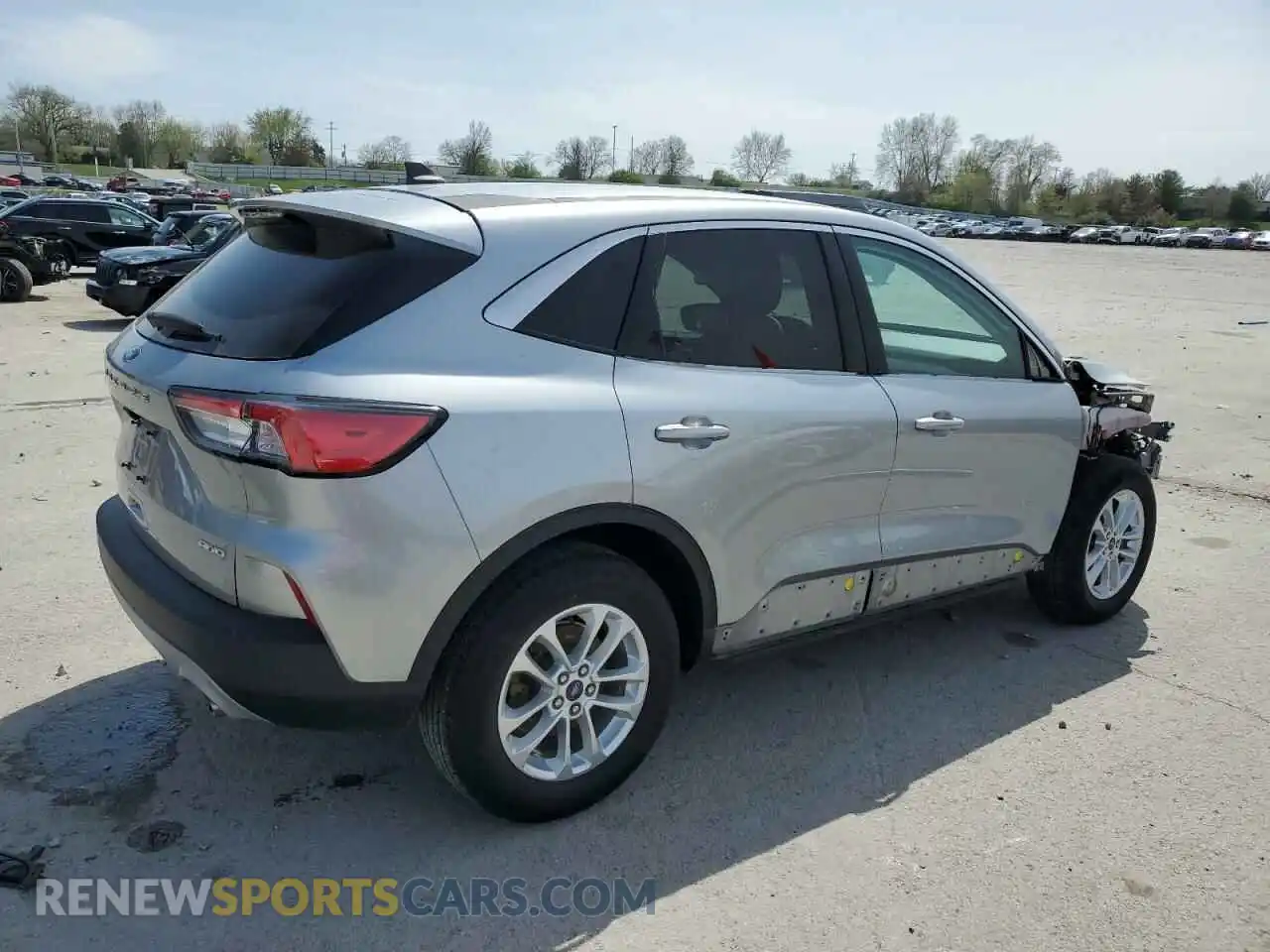 3 Фотография поврежденного автомобиля 1FMCU9G68MUB29923 FORD ESCAPE 2021