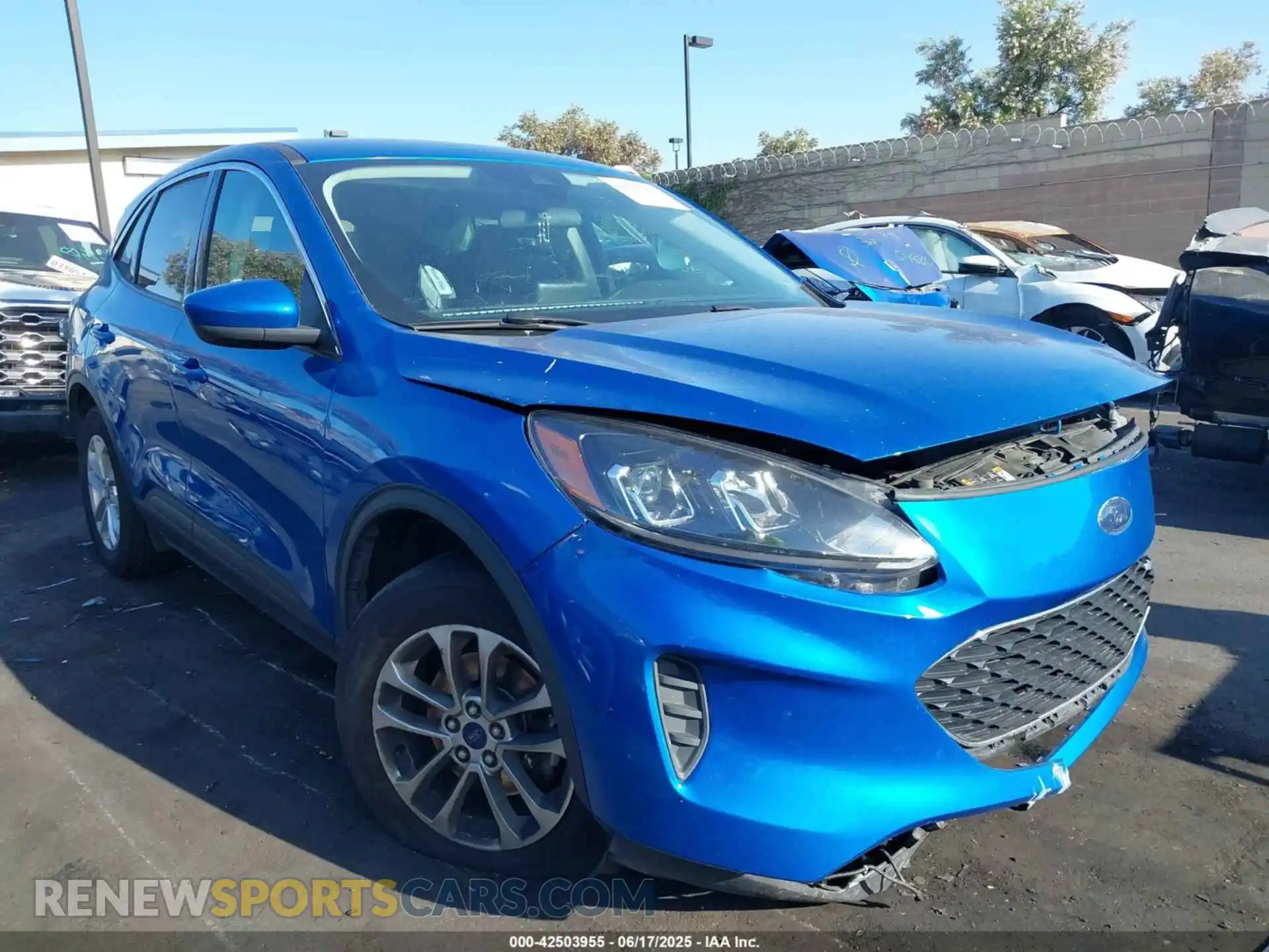 1 fotografías del automóvil dañado 1FMCU9G69MUB15318 FORD ESCAPE 2021