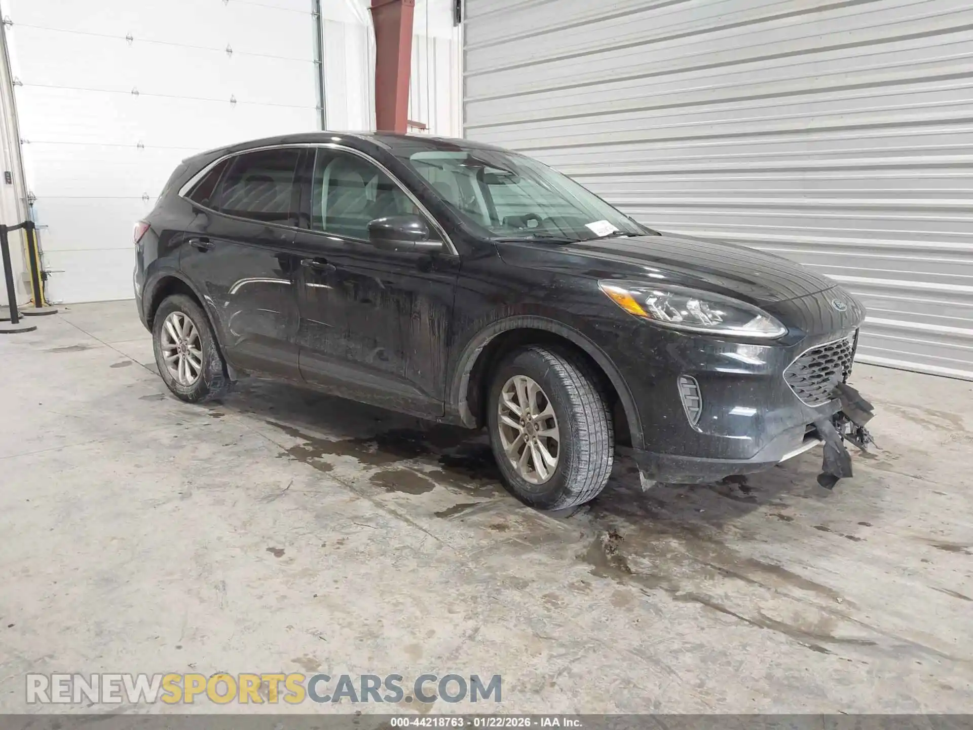 1 Photograph of a damaged car 1FMCU9G6XMUA04471 FORD ESCAPE 2021