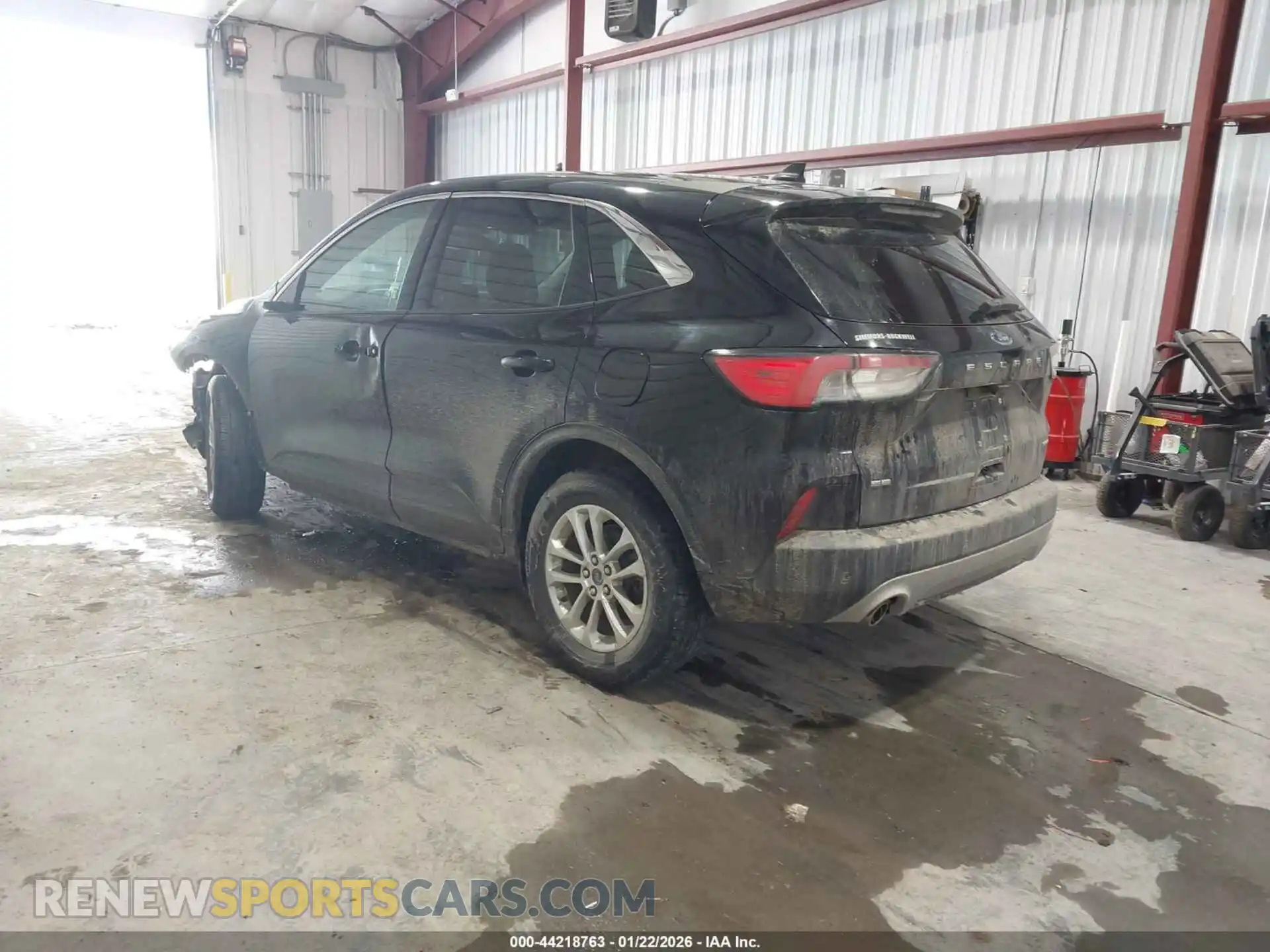 3 Photograph of a damaged car 1FMCU9G6XMUA04471 FORD ESCAPE 2021
