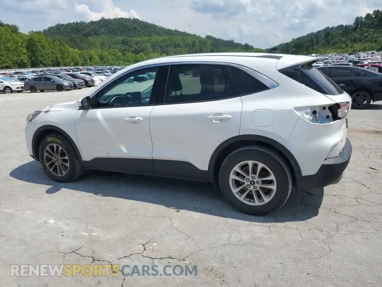 2 Photograph of a damaged car 1FMCU9G6XMUA46817 FORD ESCAPE 2021