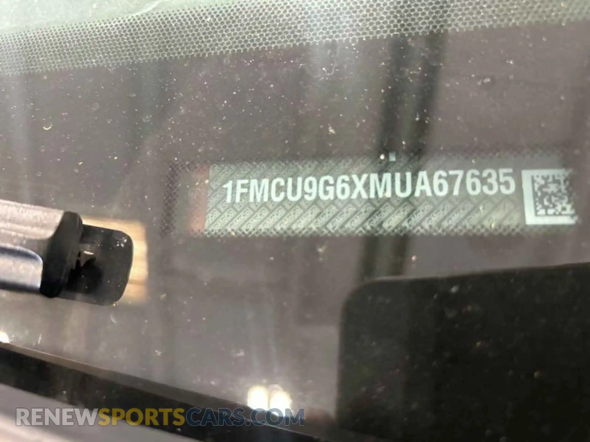 1 Photograph of a damaged car 1FMCU9G6XMUA67635 FORD ESCAPE 2021