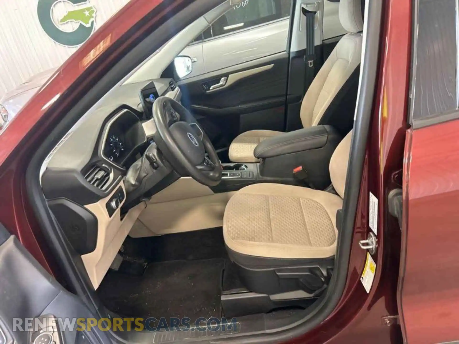 2 Photograph of a damaged car 1FMCU9G6XMUA67635 FORD ESCAPE 2021