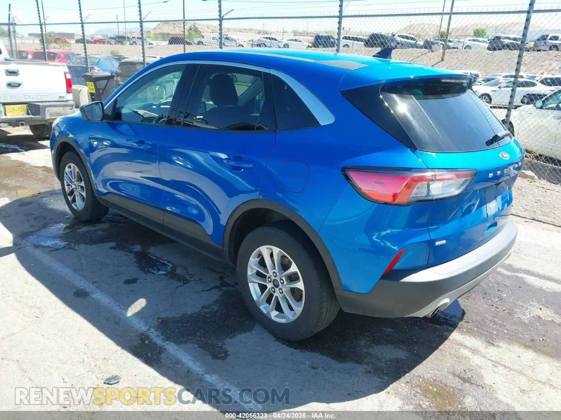 3 Photograph of a damaged car 1FMCU9G6XMUA81082 FORD ESCAPE 2021