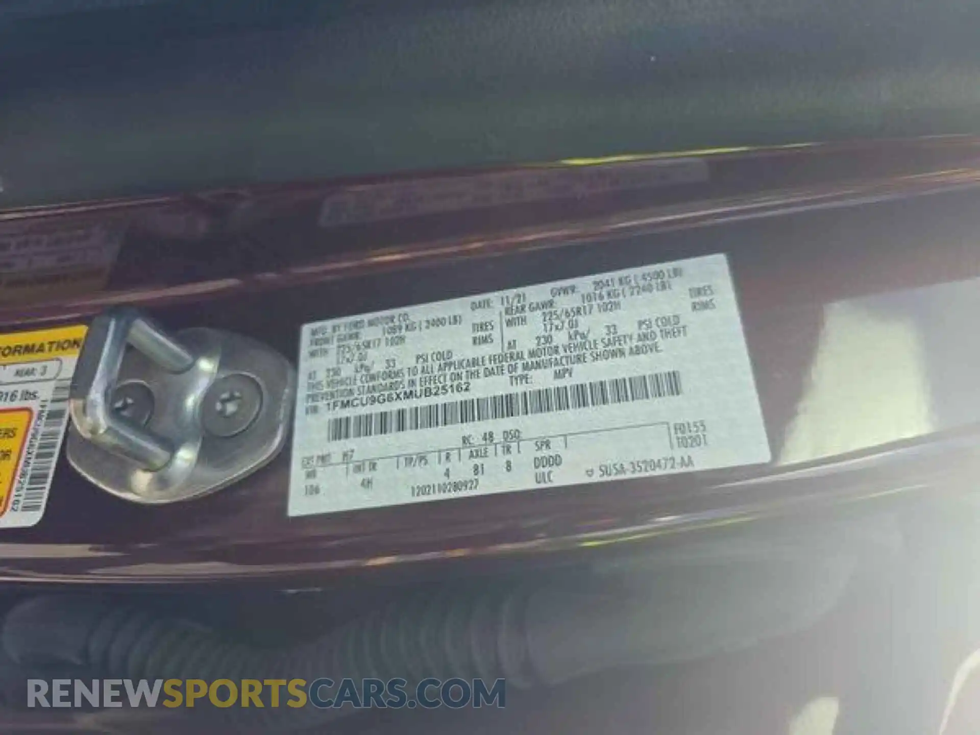 1 Photograph of a damaged car 1FMCU9G6XMUB25162 FORD ESCAPE 2021
