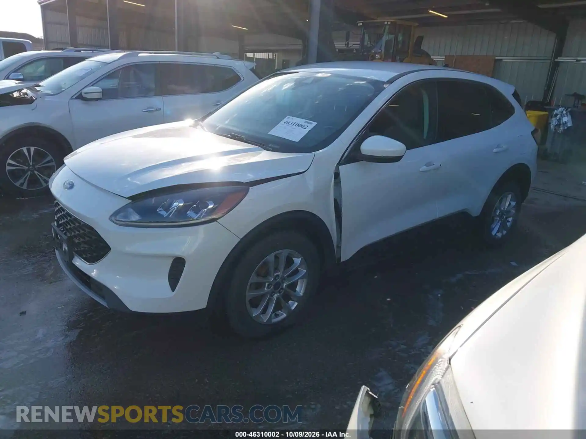 2 fotografías del automóvil dañado 1FMCU9G6XMUB27722 FORD ESCAPE 2021