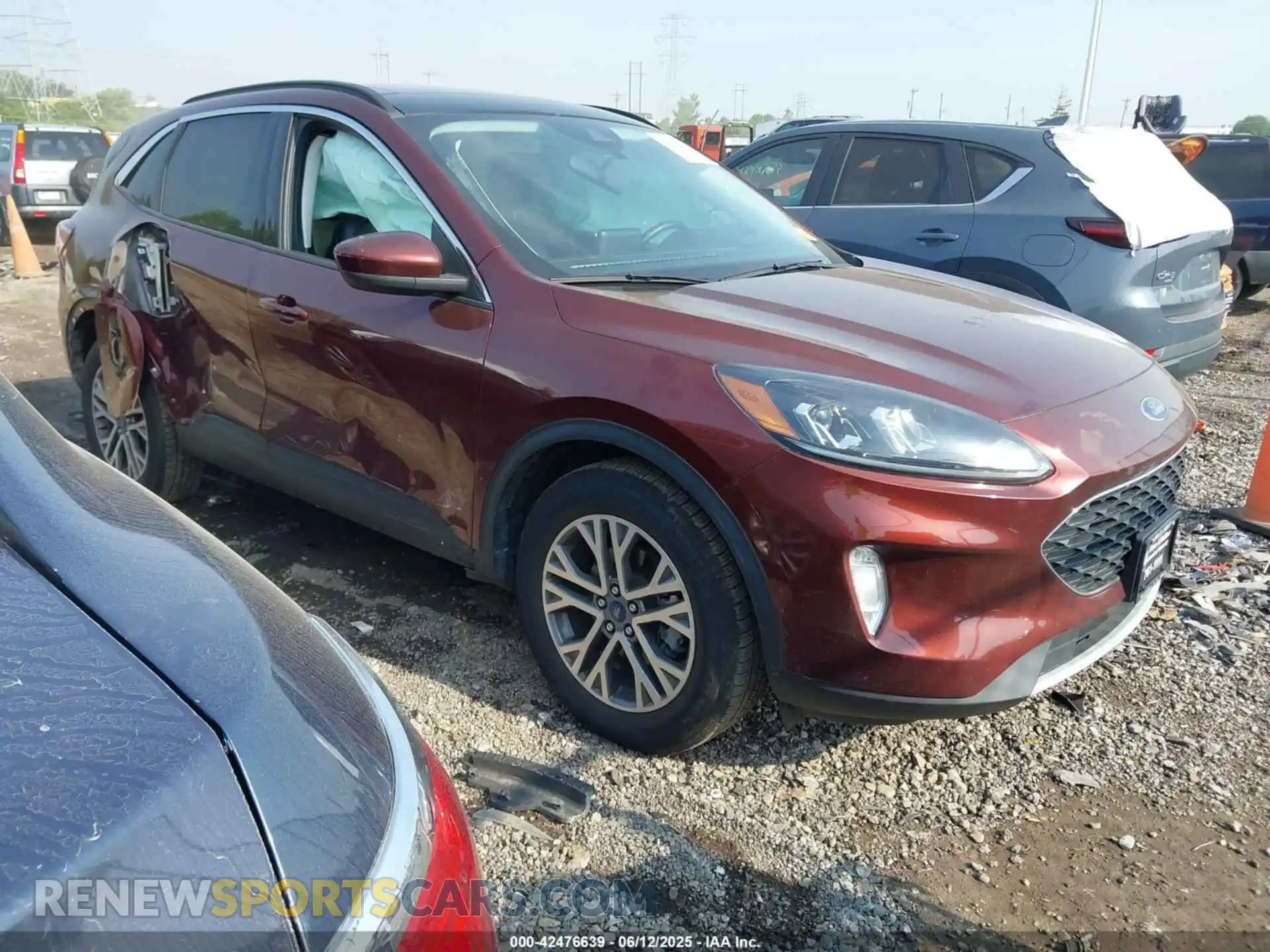 1 Photograph of a damaged car 1FMCU9H60MUA61602 FORD ESCAPE 2021