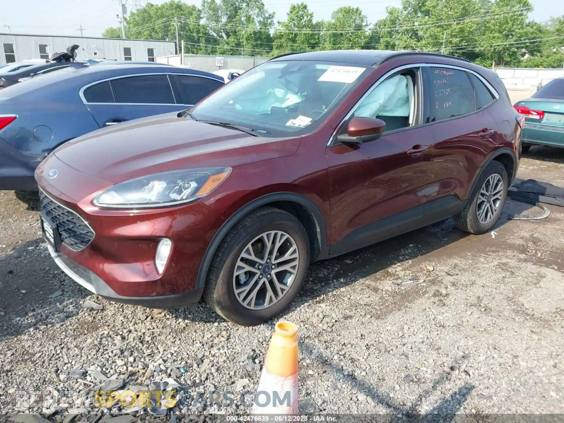 2 Photograph of a damaged car 1FMCU9H60MUA61602 FORD ESCAPE 2021