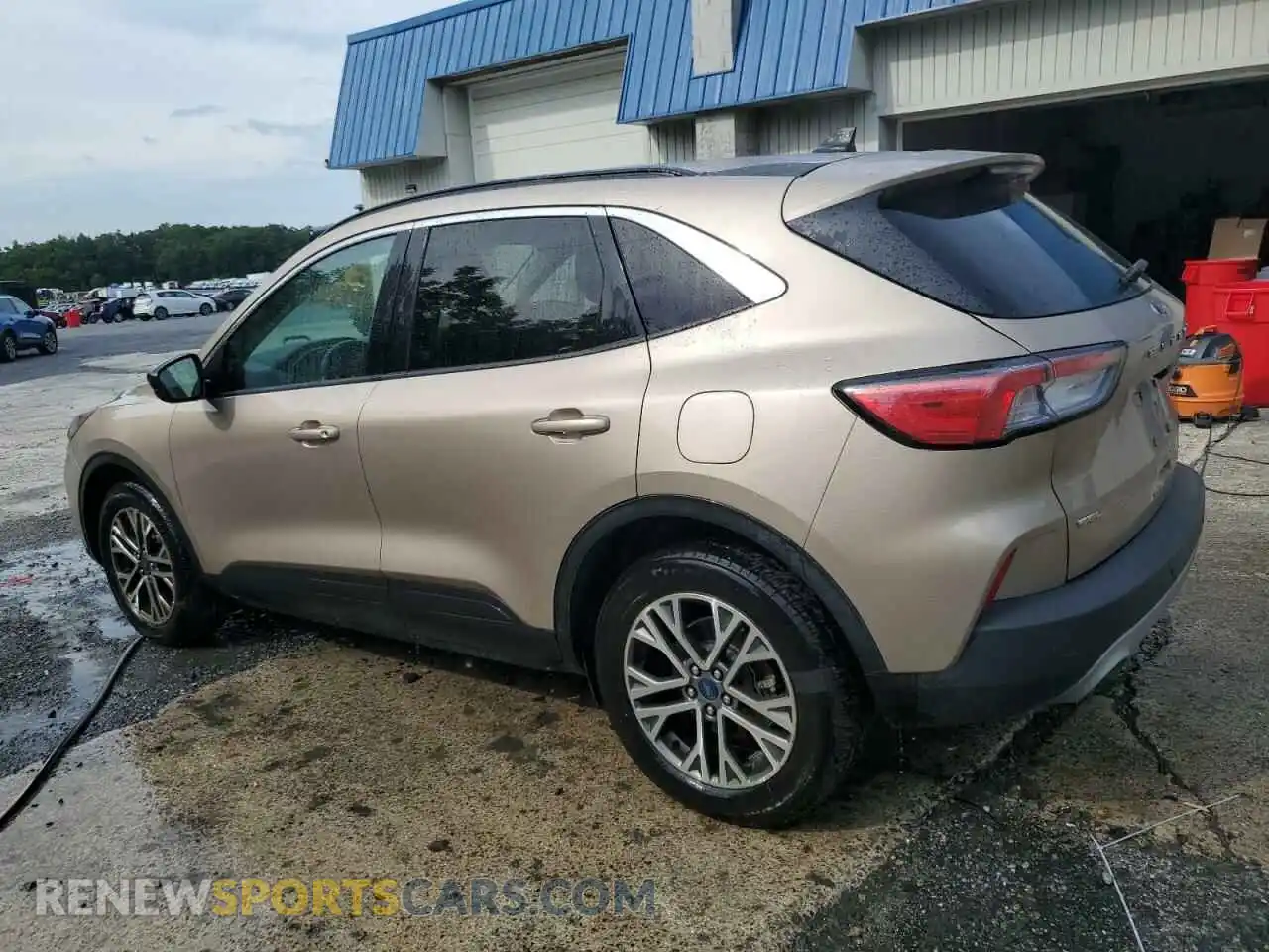 2 Photograph of a damaged car 1FMCU9H62MUA66011 FORD ESCAPE 2021