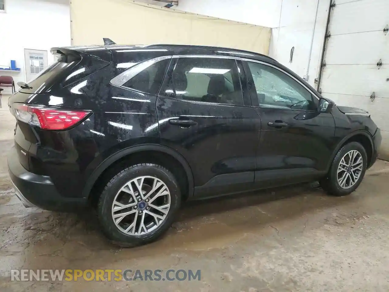 3 Photograph of a damaged car 1FMCU9H65MUA35819 FORD ESCAPE 2021