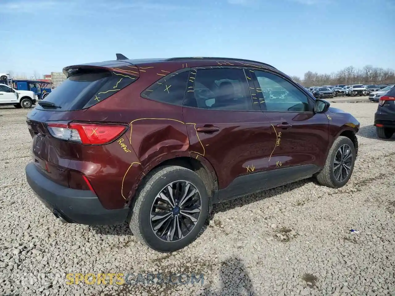 3 Photograph of a damaged car 1FMCU9H94MUB31273 FORD ESCAPE 2021