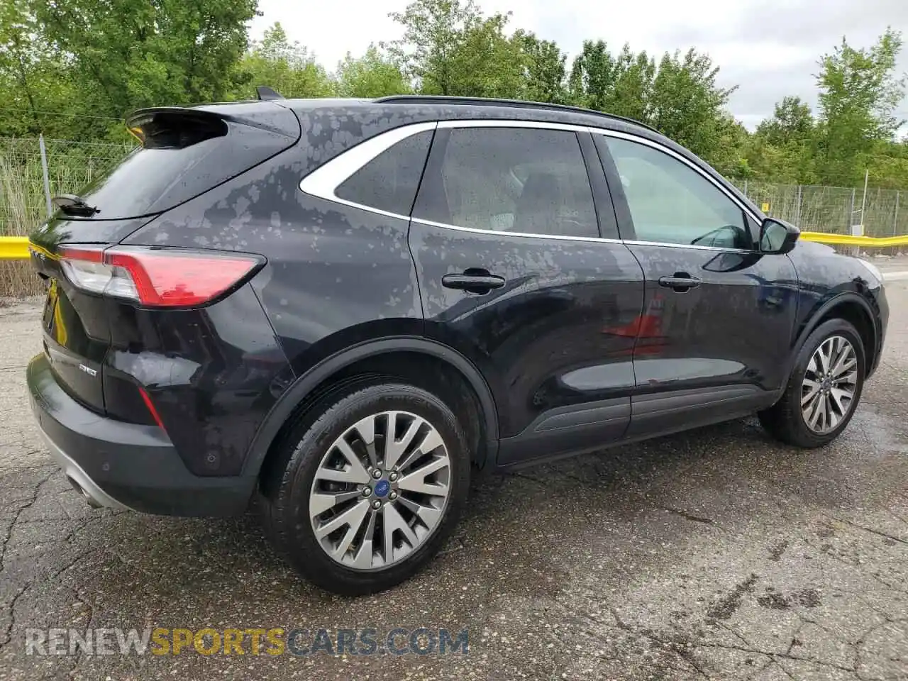 3 Photograph of a damaged car 1FMCU9J92MUA57748 FORD ESCAPE 2021