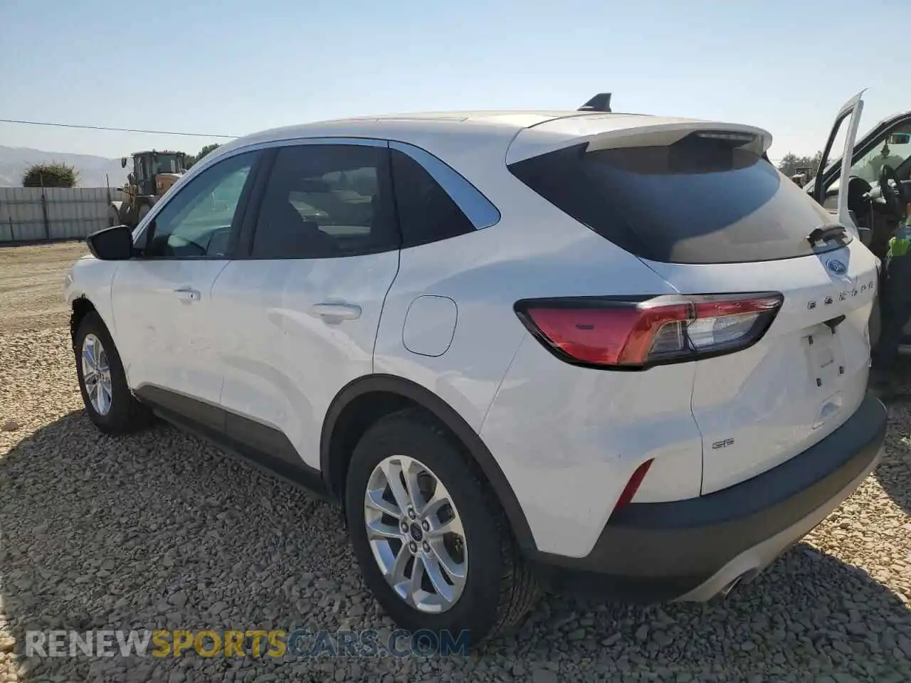 2 Photograph of a damaged car 1FMCU0BZXNUA26825 FORD ESCAPE 2022