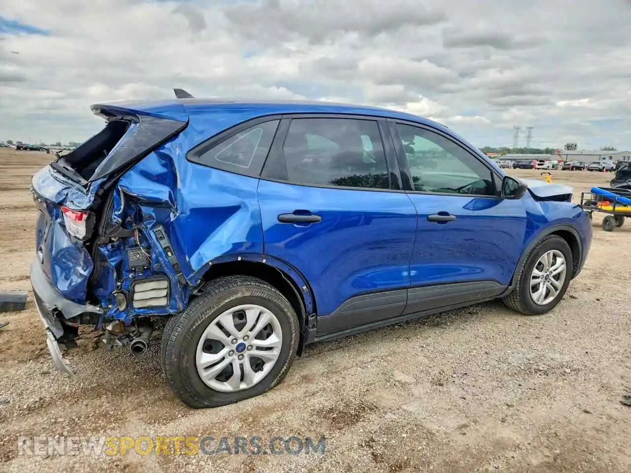 3 fotografías del automóvil dañado 1FMCU0F60NUA30754 FORD ESCAPE 2022