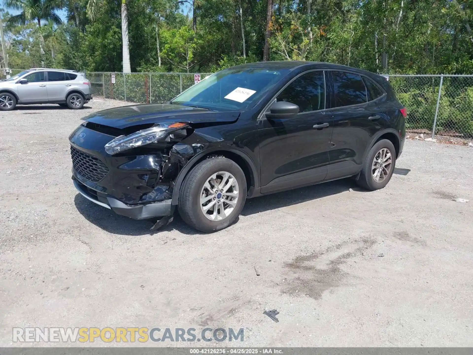 2 Photograph of a damaged car 1FMCU0F63NUB70636 FORD ESCAPE 2022