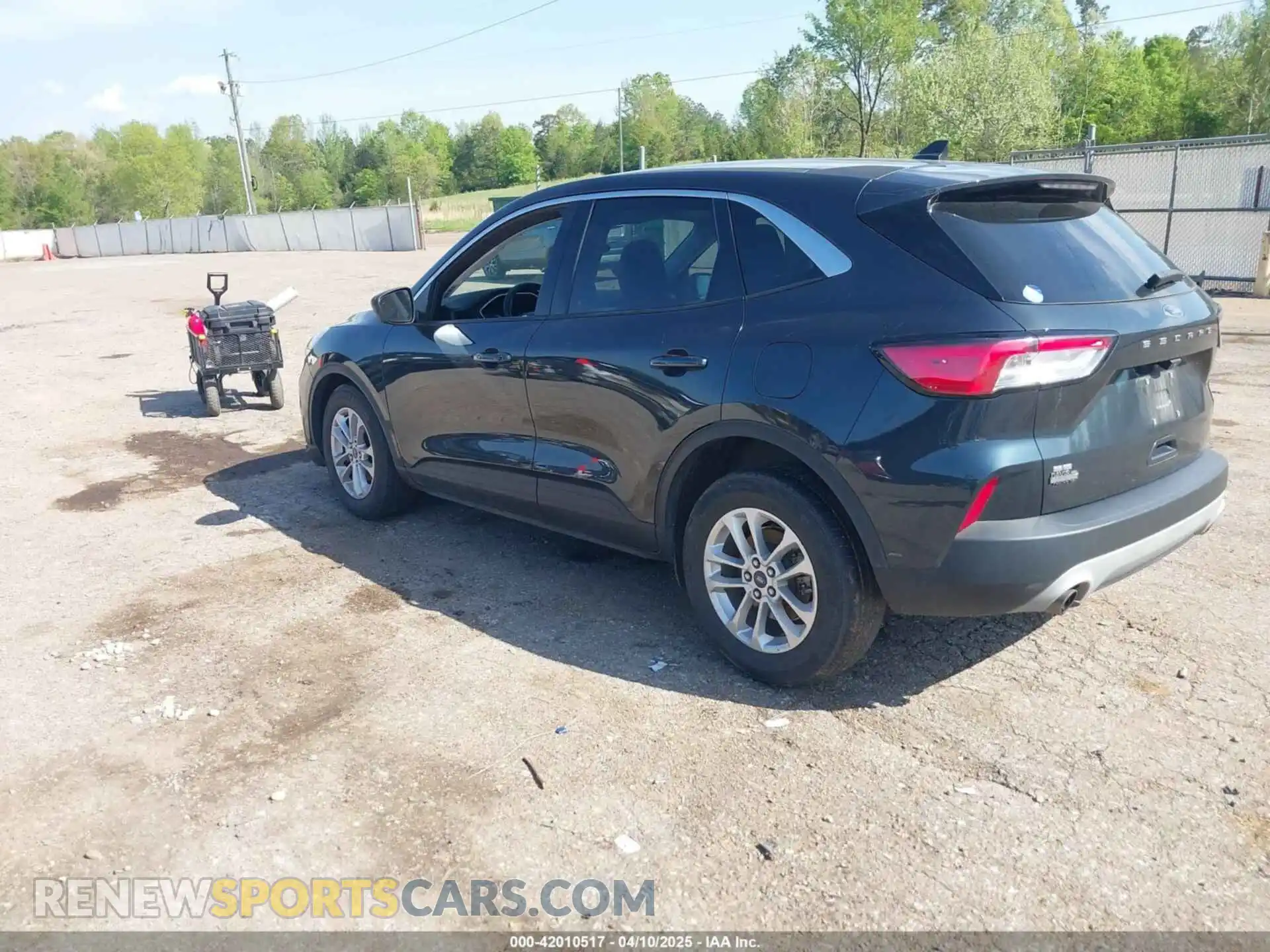3 Photograph of a damaged car 1FMCU0G62NUA04445 FORD ESCAPE 2022