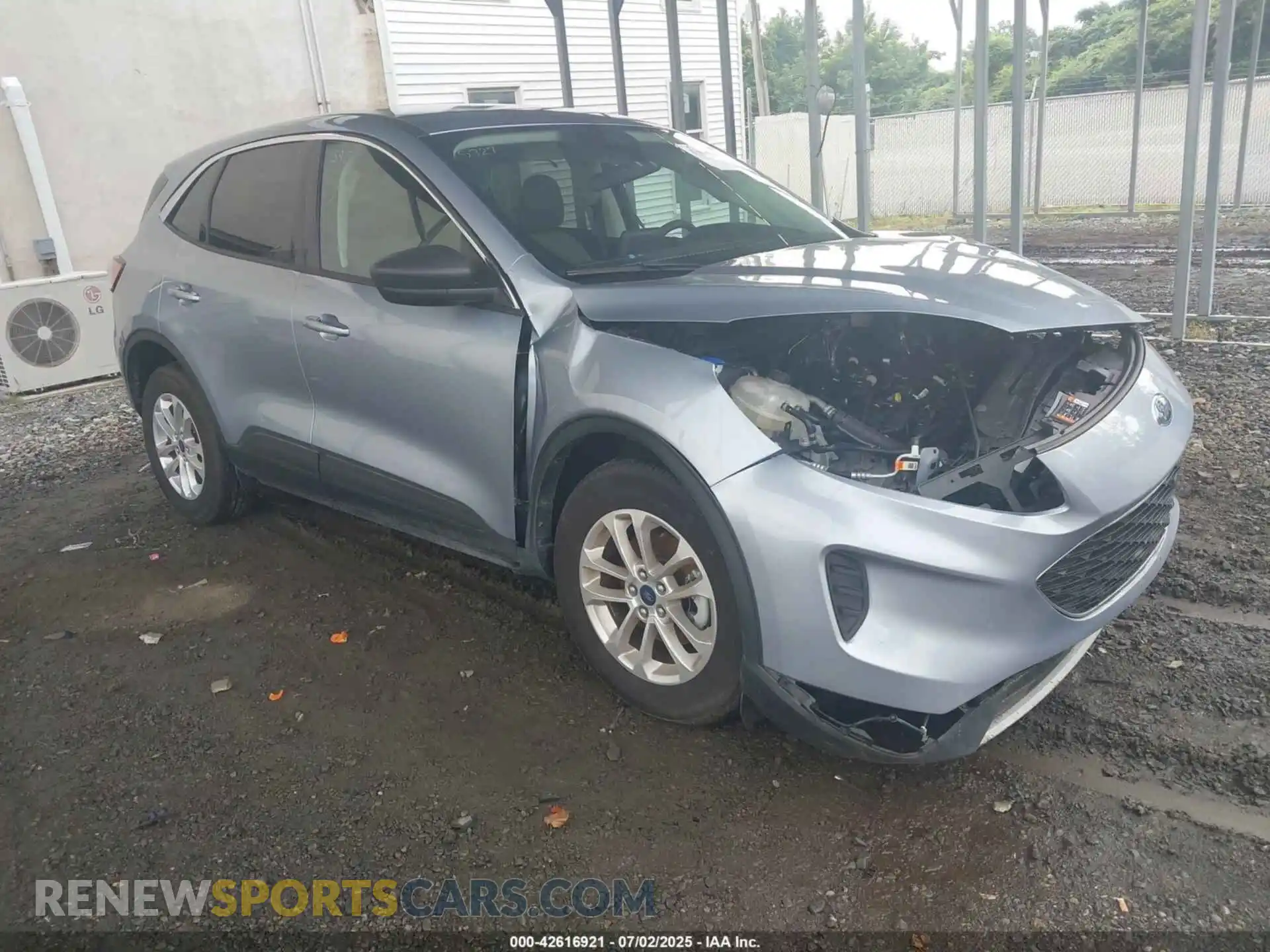 1 Фотография поврежденного автомобиля 1FMCU0G66NUB41002 FORD ESCAPE 2022