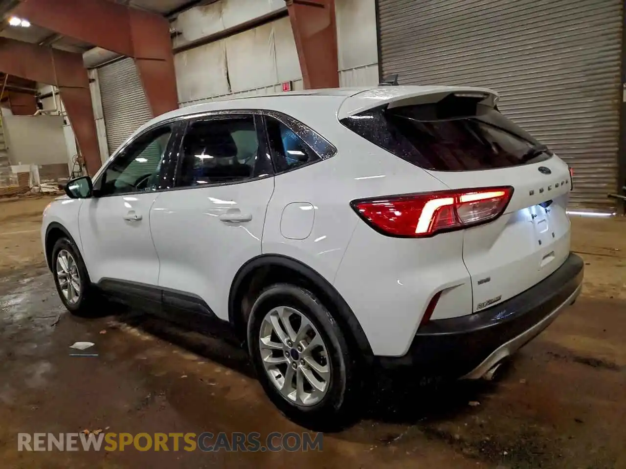 2 Фотография поврежденного автомобиля 1FMCU0G69NUB67058 FORD ESCAPE 2022