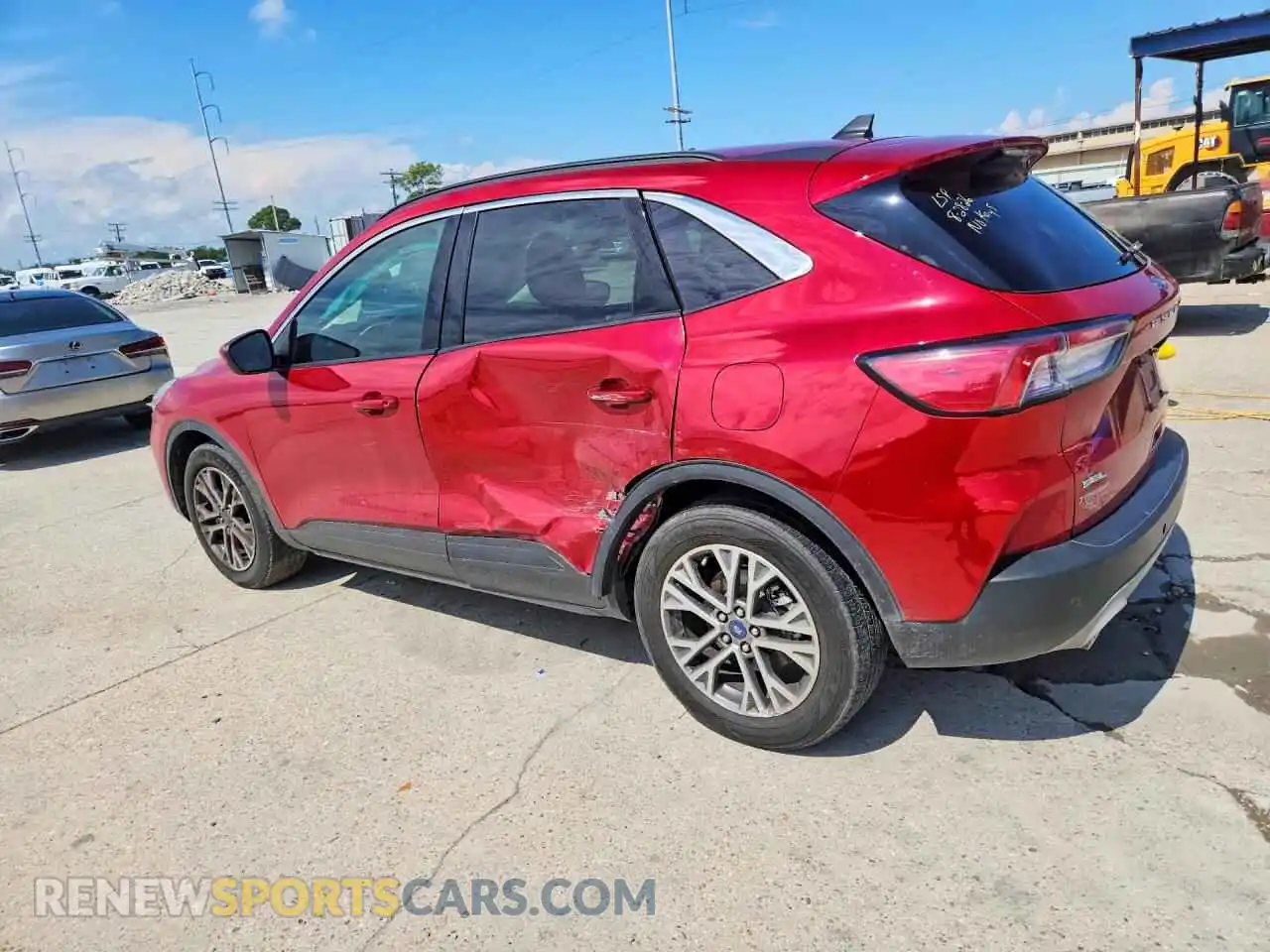 2 Photograph of a damaged car 1FMCU0H60NUB87617 FORD ESCAPE 2022