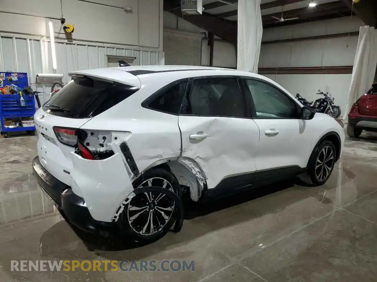 3 Photograph of a damaged car 1FMCU9BZ5NUB08157 FORD ESCAPE 2022
