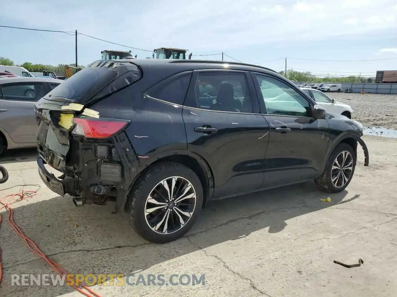 3 Photograph of a damaged car 1FMCU9BZ7NUB07074 FORD ESCAPE 2022