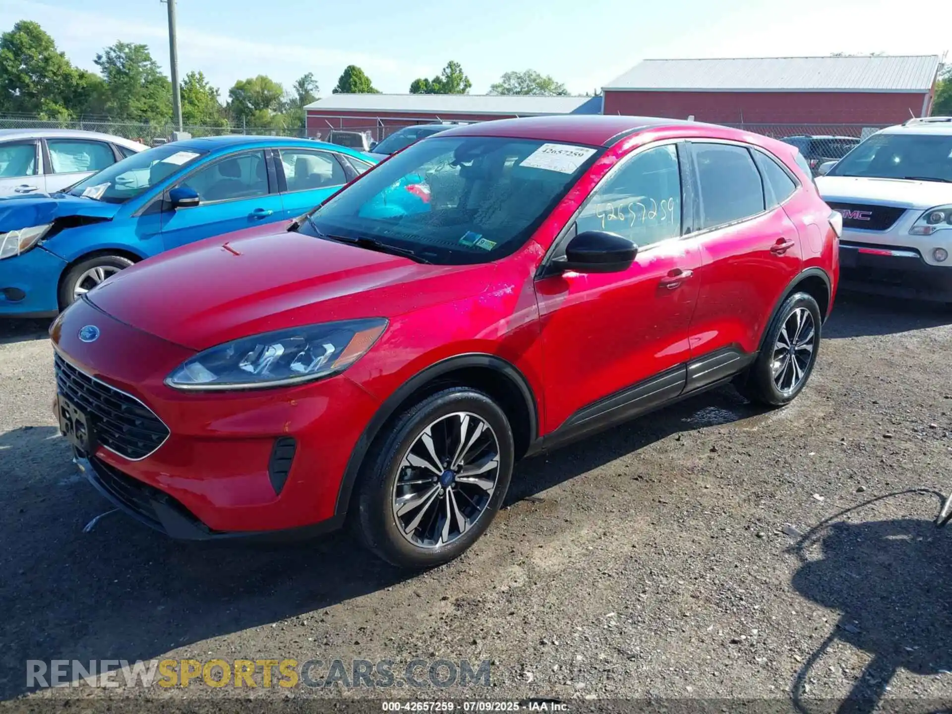 2 Photograph of a damaged car 1FMCU9G62NUA30600 FORD ESCAPE 2022