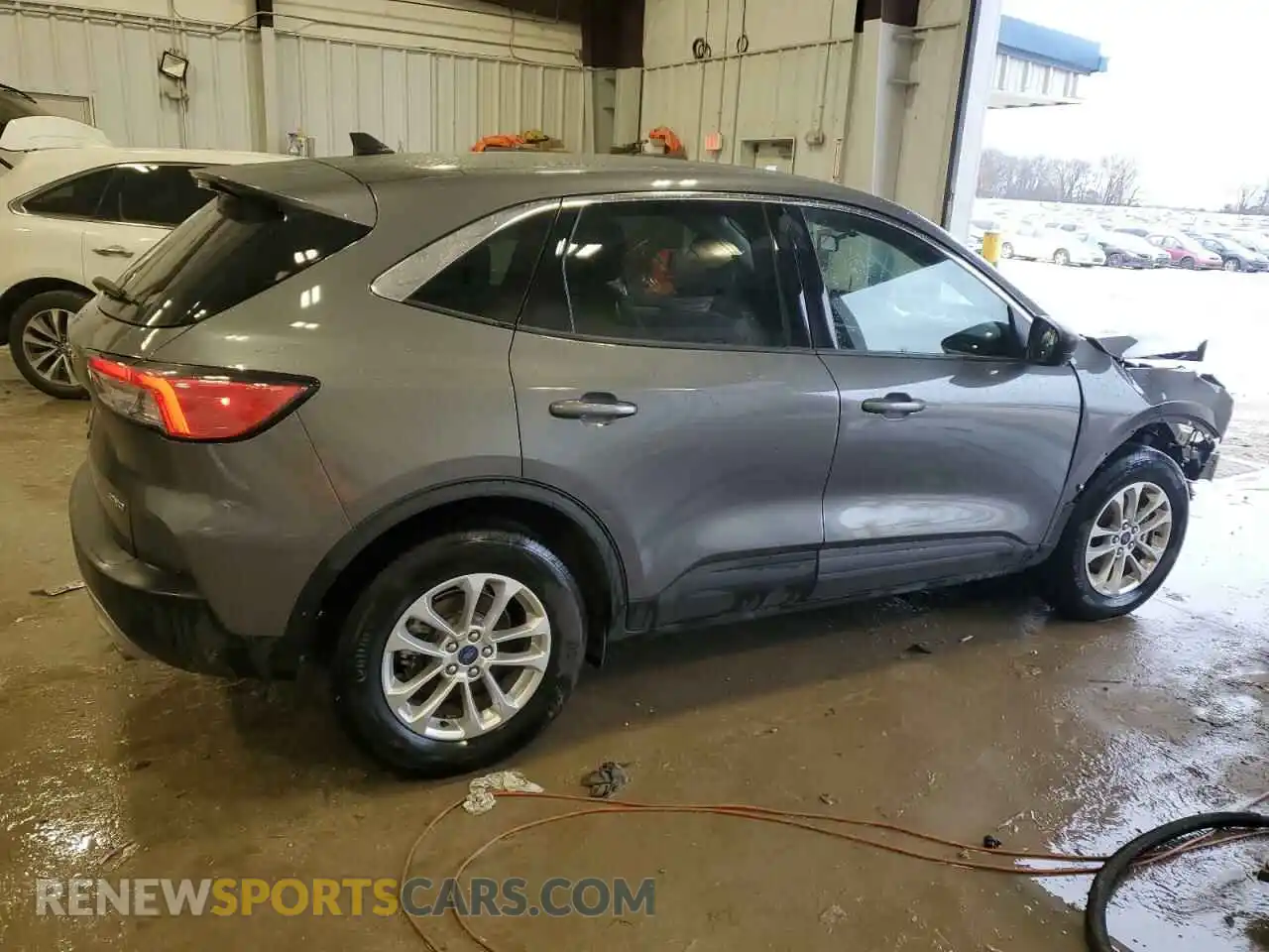3 Photograph of a damaged car 1FMCU9G63NUC04528 FORD ESCAPE 2022