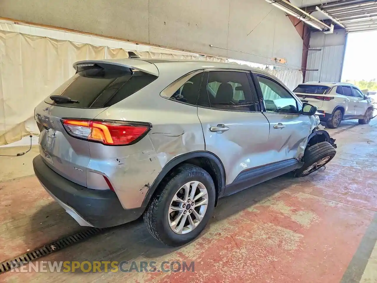 3 Photograph of a damaged car 1FMCU9G67NUC00028 FORD ESCAPE 2022