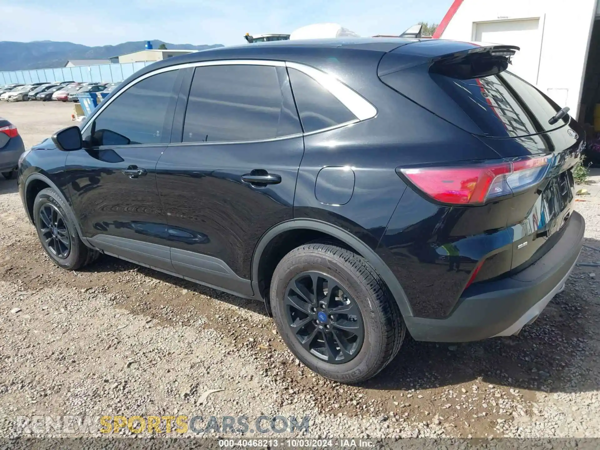 3 Photograph of a damaged car 1FMCU9G68NUA63682 FORD ESCAPE 2022