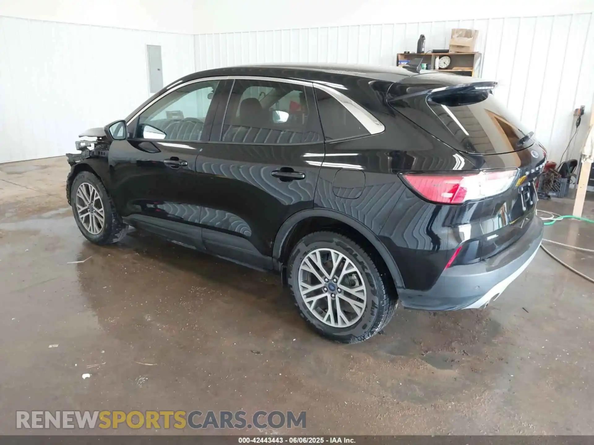 3 Фотография поврежденного автомобиля 1FMCU9H68NUA22550 FORD ESCAPE 2022