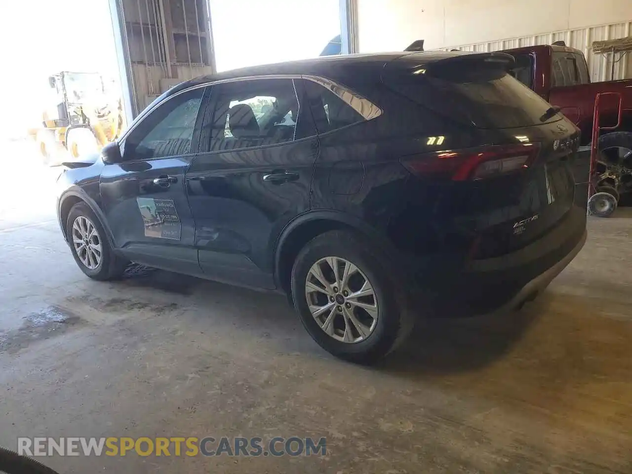 2 Photograph of a damaged car 1FMCU0GN4PUA86401 FORD ESCAPE 2023