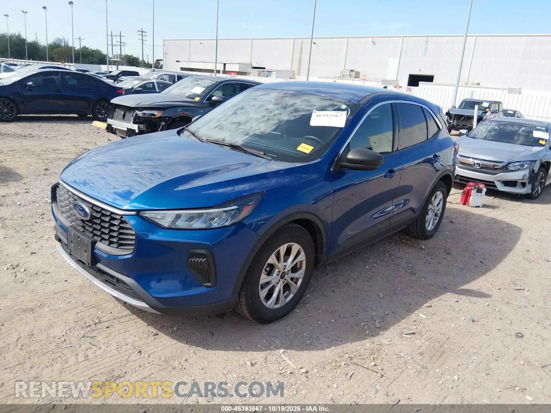 2 fotografías del automóvil dañado 1FMCU0GNXPUB36962 FORD ESCAPE 2023