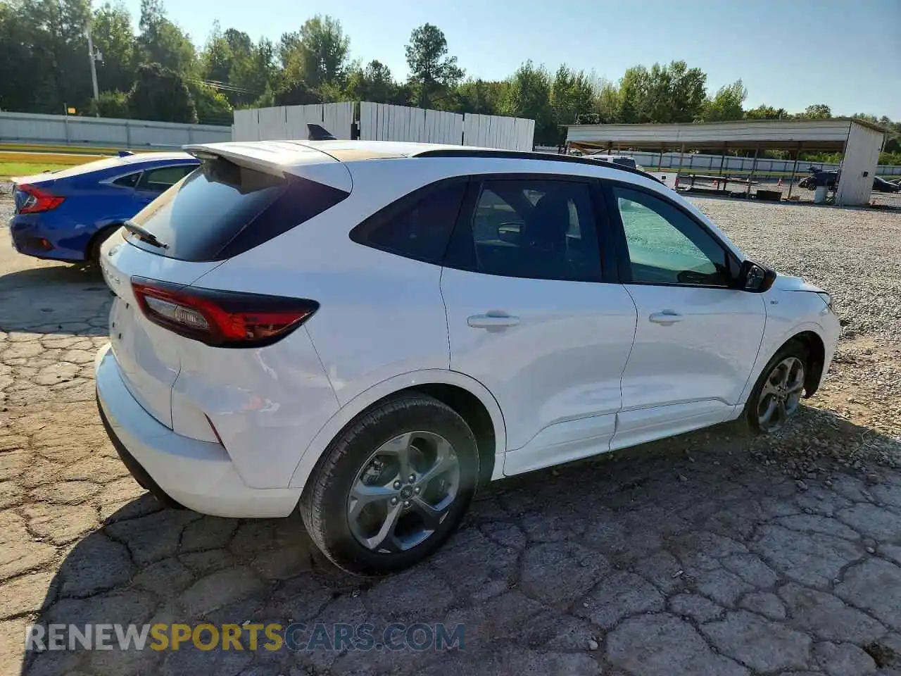 3 Photograph of a damaged car 1FMCU0MN2PUA42191 FORD ESCAPE 2023