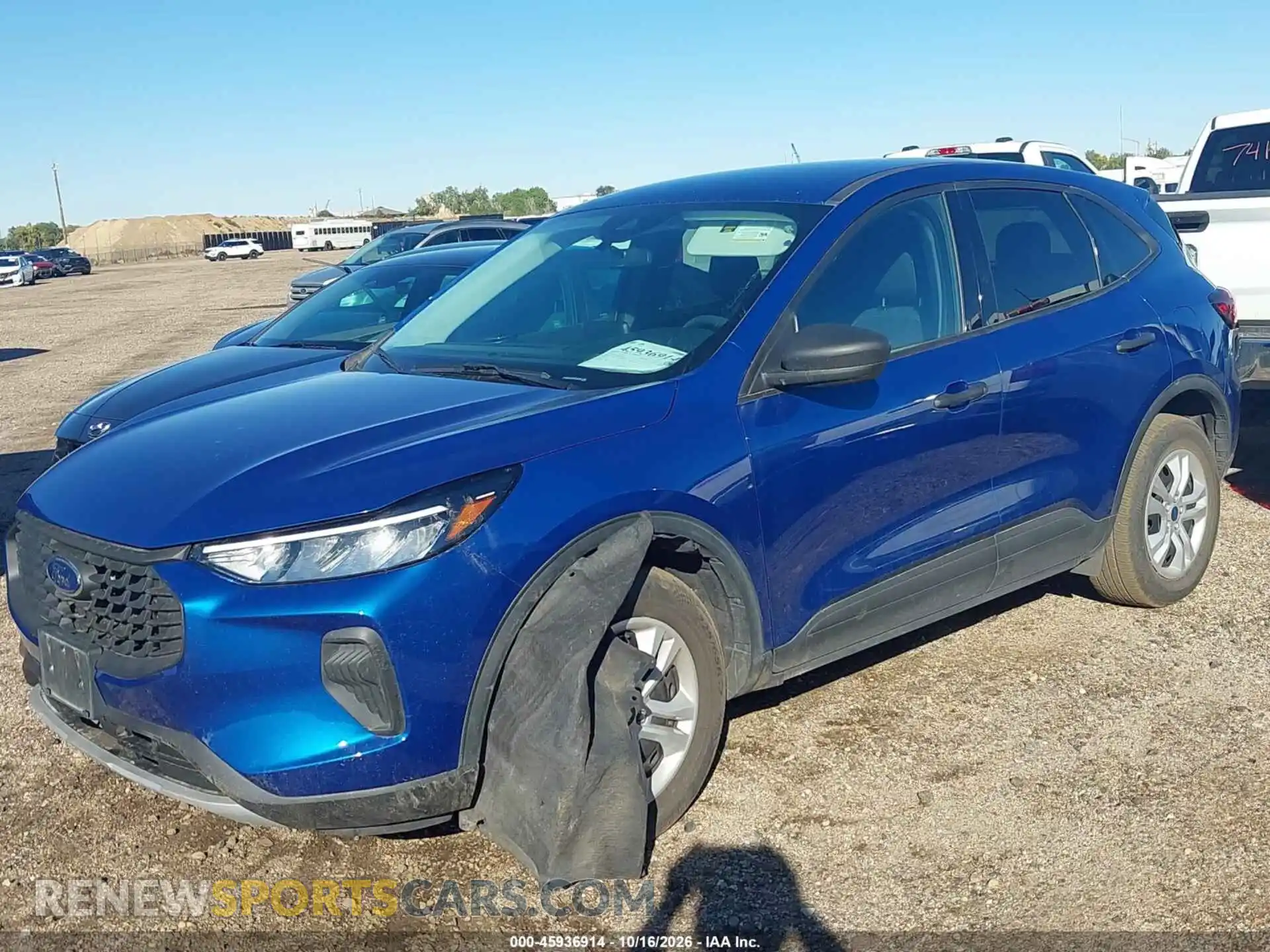 2 fotografías del automóvil dañado 1FMCU9FN3PUA59258 FORD ESCAPE 2023