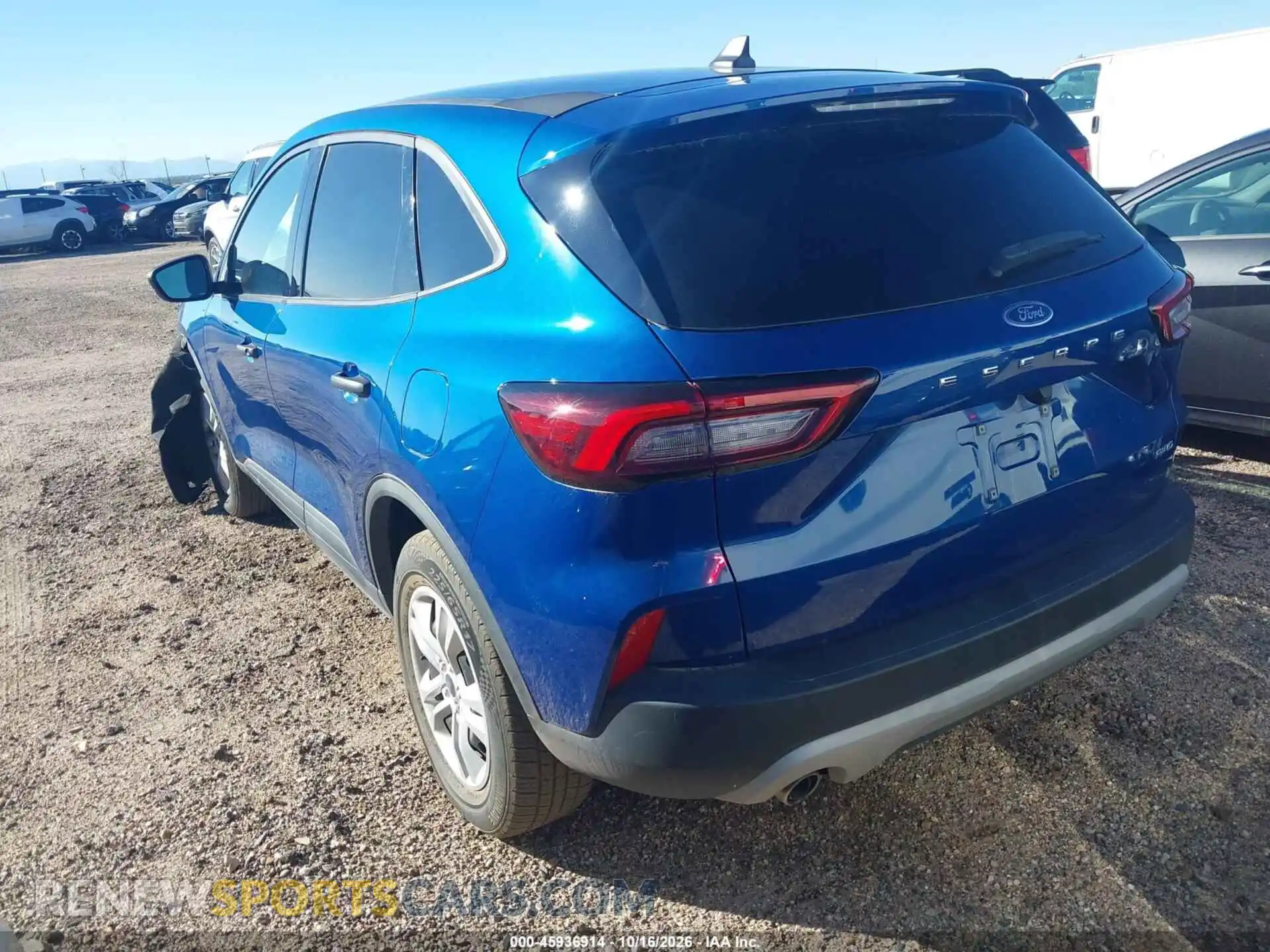 3 fotografías del automóvil dañado 1FMCU9FN3PUA59258 FORD ESCAPE 2023