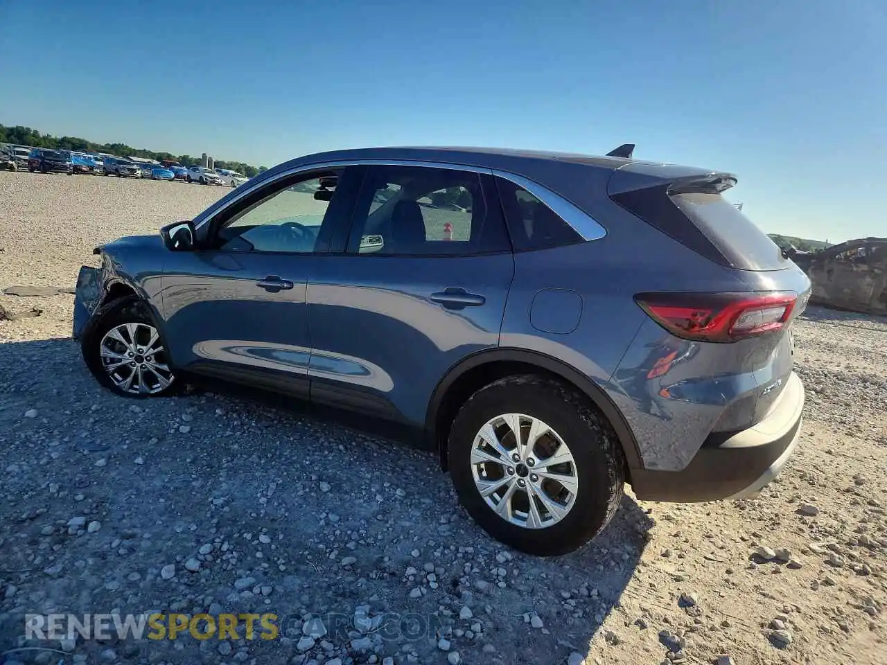 2 fotografías del automóvil dañado 1FMCU9GN9PUA04893 FORD ESCAPE 2023