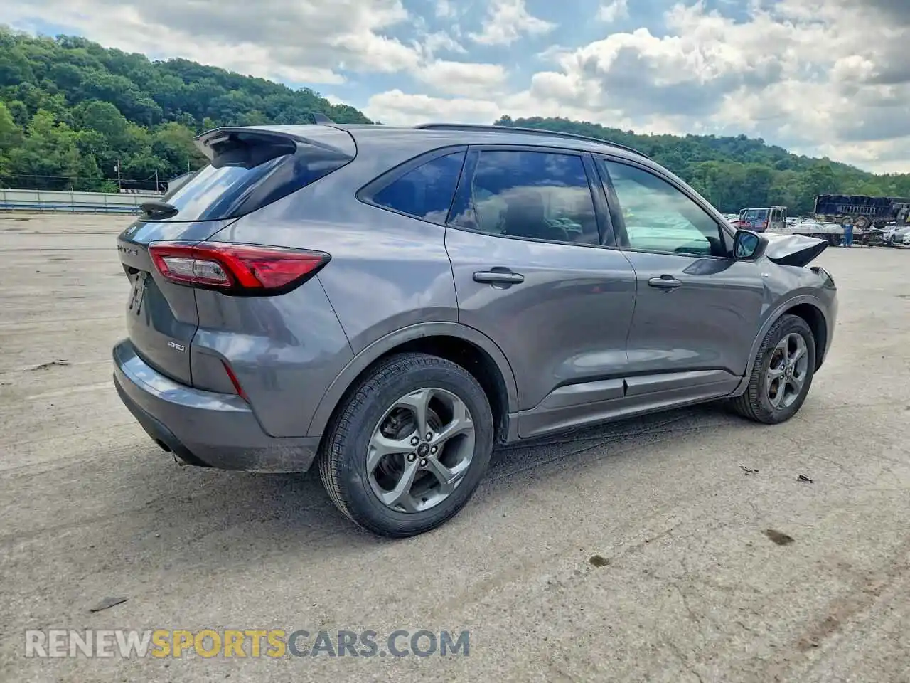 3 Photograph of a damaged car 1FMCU9MN0PUA18010 FORD ESCAPE 2023