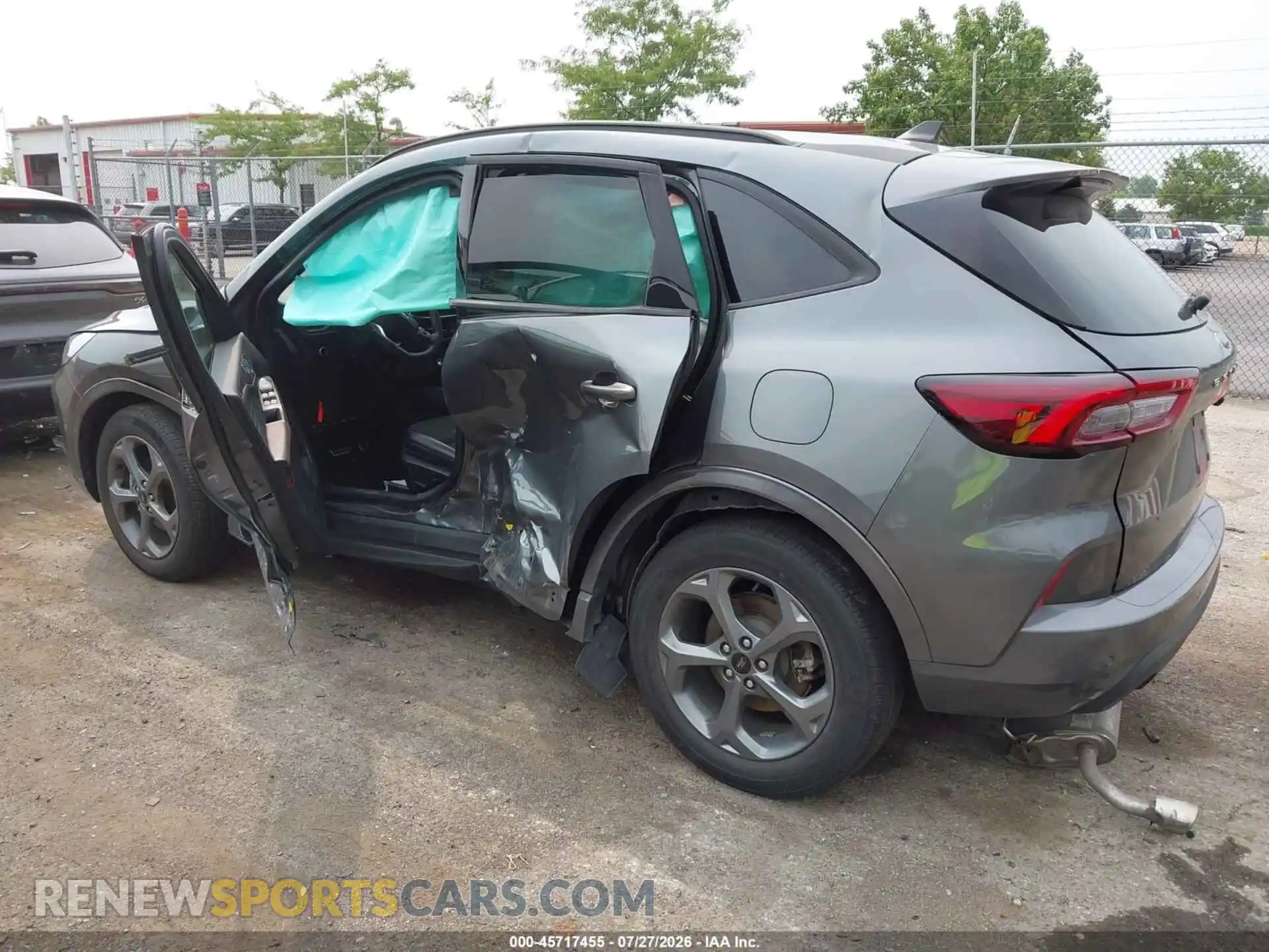 3 fotografías del automóvil dañado 1FMCU9MN4PUB14769 FORD ESCAPE 2023