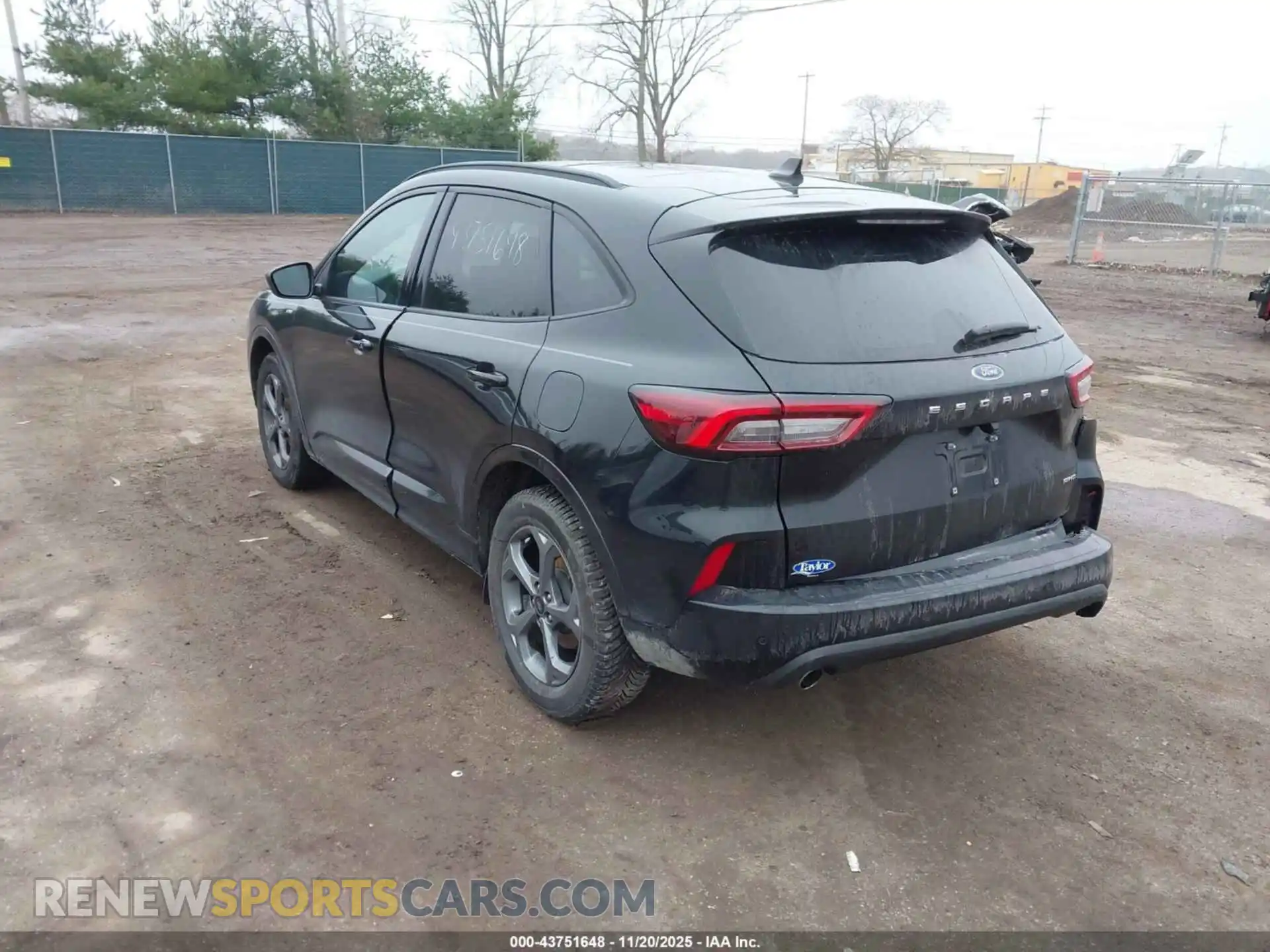 3 Photograph of a damaged car 1FMCU9MN6PUA35233 FORD ESCAPE 2023