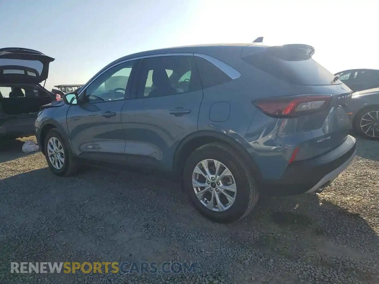 2 Фотография поврежденного автомобиля 1FMCU0GN0RUA38574 FORD ESCAPE 2024