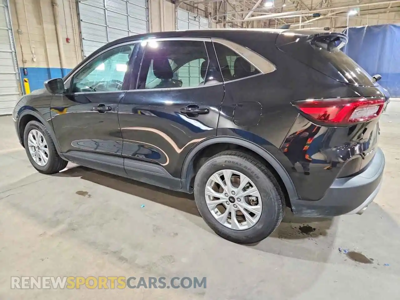2 Photograph of a damaged car 1FMCU0GN3RUA84464 FORD ESCAPE 2024