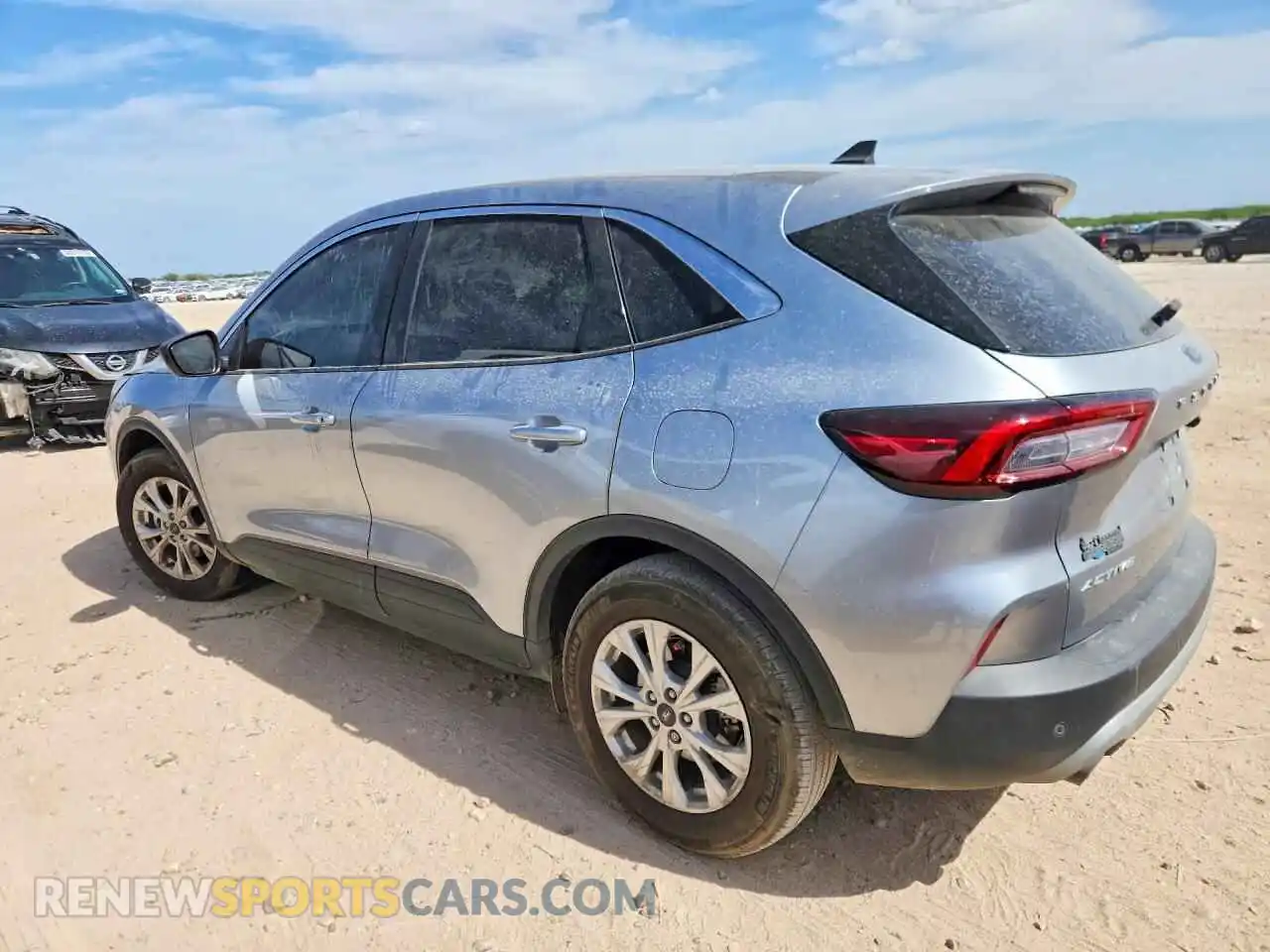 2 Фотография поврежденного автомобиля 1FMCU0GN4RUB10876 FORD ESCAPE 2024