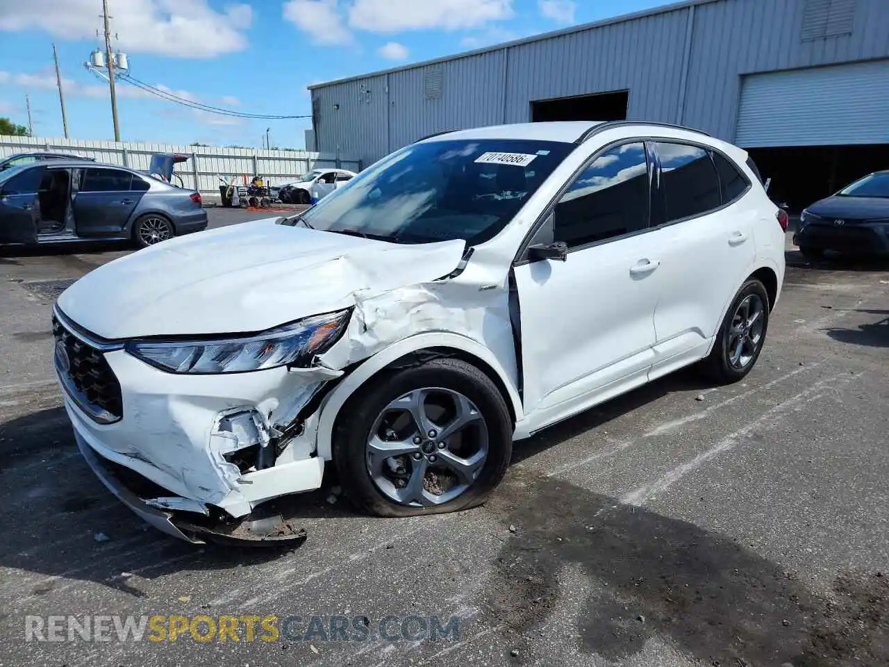 1 Фотография поврежденного автомобиля 1FMCU0MN2RUB55898 FORD ESCAPE 2024